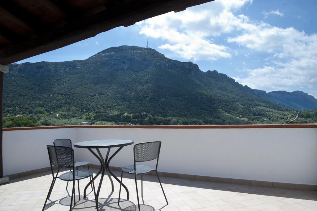 Turismo Rurale Belvedere Pradonos Dorgali Exteriör bild